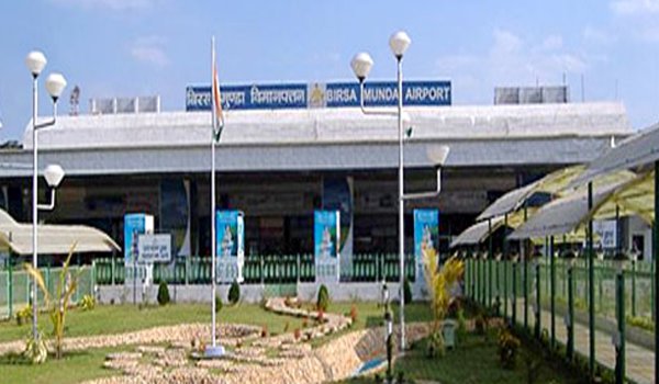धमकी भरा खत मिलने के बाद एयरपोर्ट और विधानसभा की सुरक्षा बढ़ाई धमकी भरा खत मिलने के बाद एयरपोर्ट और विधानसभा की सुरक्षा बढ़ाई