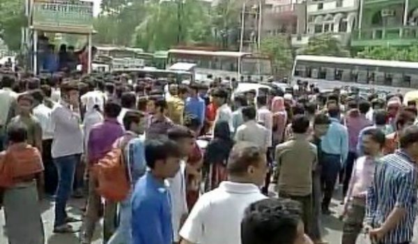 नोएडा के बीएमडब्ल्यू हिट एंड रन में एक की मौत नोएडा के बीएमडब्ल्यू हिट एंड रन में एक की मौत
