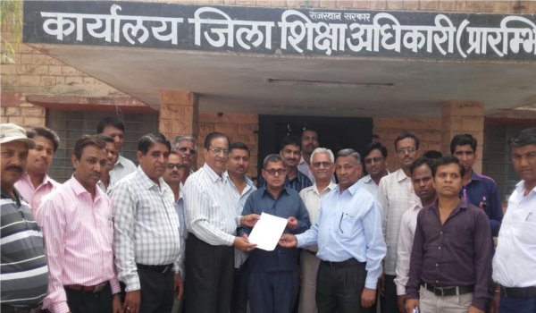 निजी शिक्षण संस्थान विकास समिति ने सौंपा ज्ञापन निजी शिक्षण संस्थान विकास समिति ने सौंपा ज्ञापन