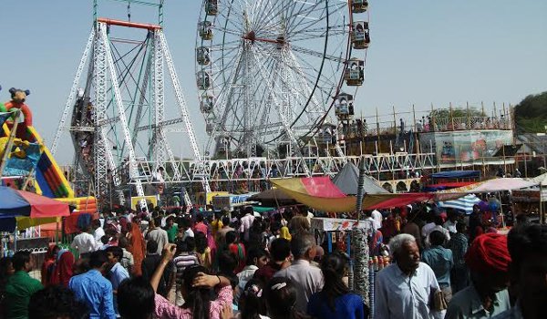 श्रद्धा और सेवा का अनूठा संगम बना खिंवाडा बालाजी का मेला श्रद्धा और सेवा का अनूठा संगम बना खिंवाडा बालाजी का मेला