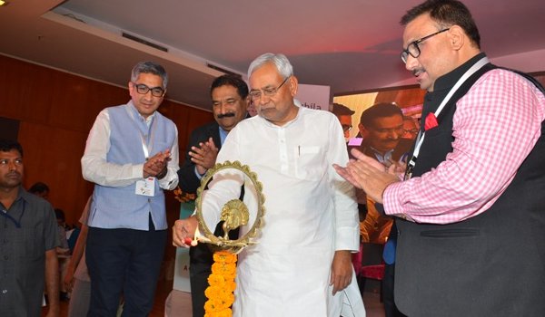 बिहार की उड़ान देश की उम्मीद की उड़ान बनेगा : सीएम नीतीश कुमार बिहार की उड़ान देश की उम्मीद की उड़ान बनेगा : सीएम नीतीश कुमार