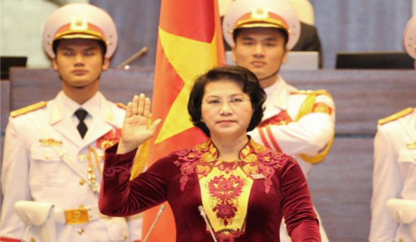 वियतनाम संसद की पहली महिला अध्यक्ष बनी गुयेन थी किम नगान