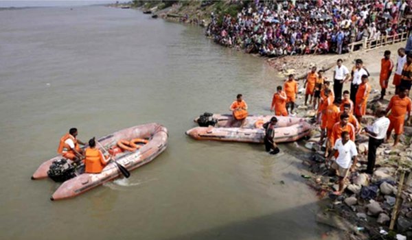 बर्दवान : नाव हादसे में मृतकों की संख्या हुई 18, राहत व बचाव कार्य जारी