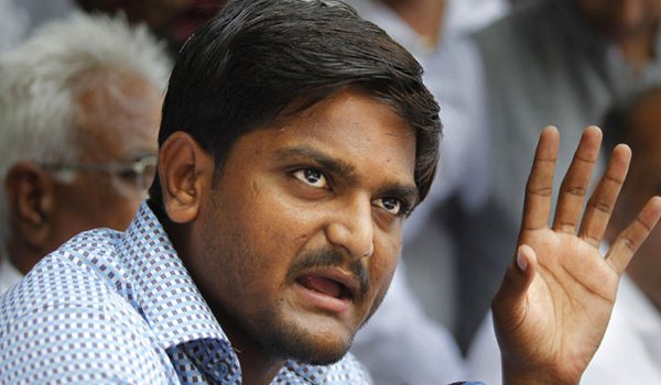 समाज से गद्दारी करने वालों की जरुरत नहीं : हार्दिक पटेल समाज से गद्दारी करने वालों की जरुरत नहीं : हार्दिक पटेल