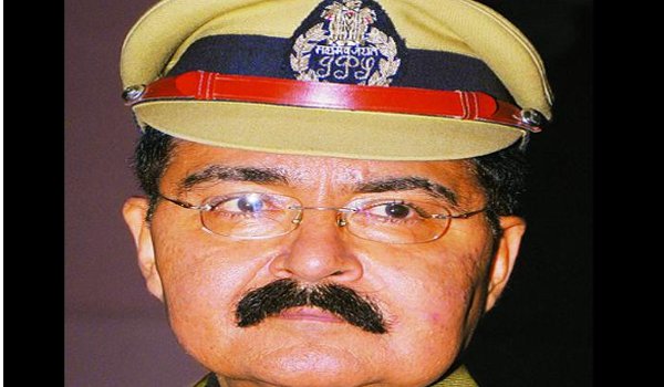 जमानत याचिका मामले में डीजीपी मनोज भट्ट हाईकोर्ट में पेश जमानत याचिका मामले में डीजीपी मनोज भट्ट हाईकोर्ट में पेश