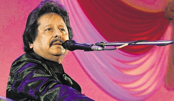 पंकज उधास ने गजल गायकी को नया आयाम दिया पंकज उधास ने गजल गायकी को नया आयाम दिया
