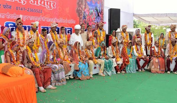 जानिए राजस्थान में कौनसी संस्था कराती है सर्वजातीय विवाह सम्मेलन जानिए राजस्थान में कौनसी संस्था कराती है सर्वजातीय विवाह सम्मेलन