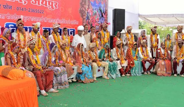 Shri Ram Janaki vivah Samiti and sewa bharti jointly organised a mass wedding ceremony in jaipur