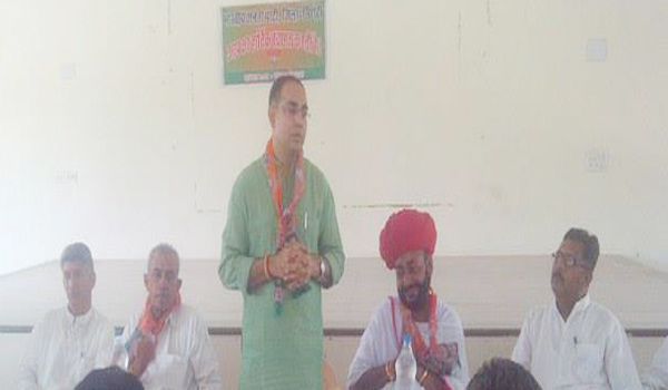 ashok lahoti addressing party districyt office bearer