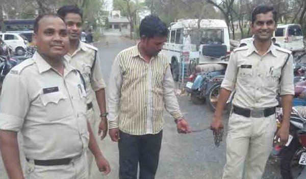 फूफा ने किया था बालिका का रेप, प्रेगनेंट होने पर कराया था अबॉर्शन फूफा ने किया था बालिका का रेप, प्रेगनेंट होने पर कराया था अबॉर्शन