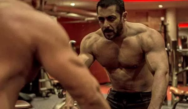सलमान खान के अभिनय के कायल हैं आमिर खान सलमान खान के अभिनय के कायल हैं आमिर खान