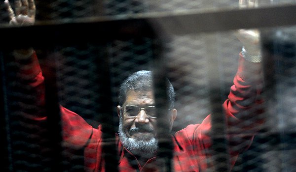 मिस्र के पूर्व राष्ट्रपति मुर्सी को आजीवन कारावास की सजा