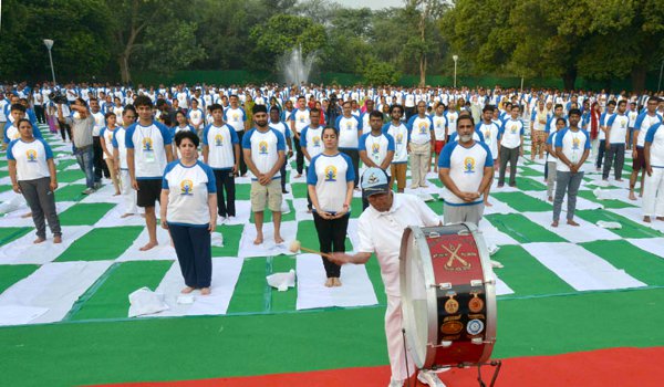 practice yoga to stay fit and healthy says president pranab mukherjee