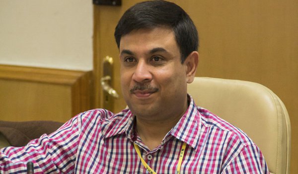 आला अफसर ने भुला दी मुख्यमंत्री वसुंधरा राजे की नसीहत आला अफसर ने भुला दी मुख्यमंत्री वसुंधरा राजे की नसीहत