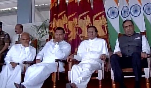 पीएम मोदी और श्रीलंका के राष्ट्रपति ने जाफना में किया स्टेडियम का लोकार्पण पीएम मोदी और श्रीलंका के राष्ट्रपति ने जाफना में किया स्टेडियम का लोकार्पण