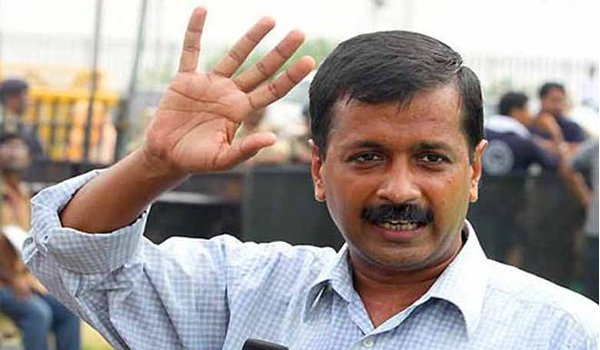 मैं सोनिया और रॉबर्ट वाड्रा नहीं हूं, जो डर जाऊंगा : केजरीवाल