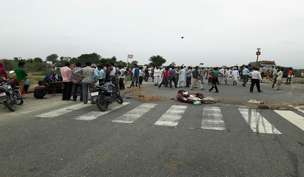 विधानसभा में सरकार को भ्रमित तो नहीं कर रही सिरोही पुलिस! पढिये क्या किया…. विधानसभा में सरकार को भ्रमित तो नहीं कर रही सिरोही पुलिस! पढिये क्या किया….