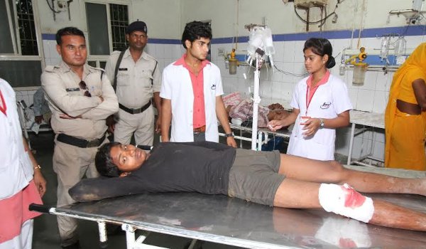 हवालात से भागे अजय को शॉर्ट एनकाउंटर में गोली मारकर पकड़ा हवालात से भागे अजय को शॉर्ट एनकाउंटर में गोली मारकर पकड़ा