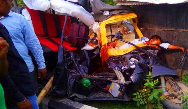 बिहार : बस और ऑटो की टक्कर में 14 लोगों की मौत बिहार : बस और ऑटो की टक्कर में 14 लोगों की मौत