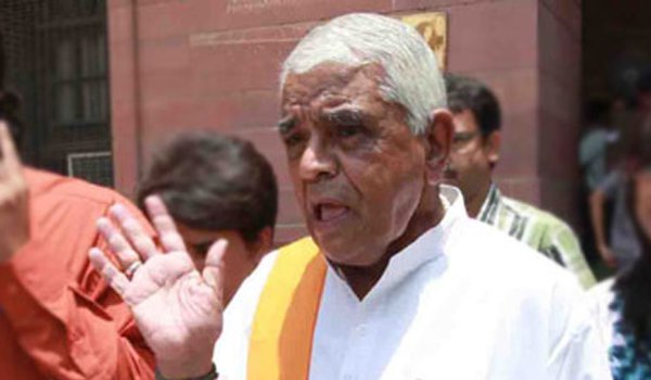 शिवराज सरकार के पूर्व मंत्री बाबूलाल गौर का विवादास्पद बयान शिवराज सरकार के पूर्व मंत्री बाबूलाल गौर का विवादास्पद बयान