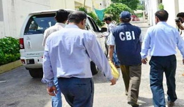 मध्यप्रदेश : एलआईसी के 11 ठिकानों पर सीबीआई की रेड मध्यप्रदेश : एलआईसी के 11 ठिकानों पर सीबीआई की रेड