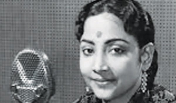अपनी आवाज से श्रोताओं को मदहोश किया गीता दत्त ने अपनी आवाज से श्रोताओं को मदहोश किया गीता दत्त ने