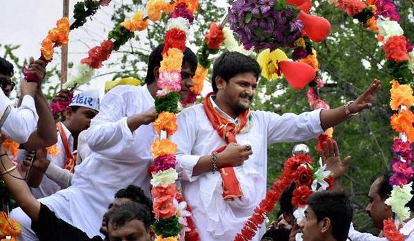 अब मेवाड़ से उठेगी पटेल आंदोलन की गूंज: हार्दिक पटेल अब मेवाड़ से उठेगी पटेल आंदोलन की गूंज: हार्दिक पटेल