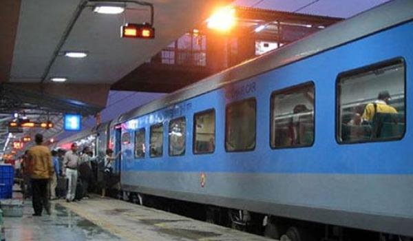 आपकी मजबूरी का फायदा उठाएगा रेलवे, जानिए कैसे आपकी मजबूरी का फायदा उठाएगा रेलवे, जानिए कैसे