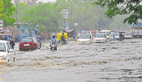 राजस्थान में सक्रिय हुआ मानसून, जयपुर में रातभर झमाझम बारिश राजस्थान में सक्रिय हुआ मानसून, जयपुर में रातभर झमाझम बारिश