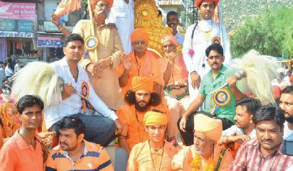 गंगानाथ महाराज का रेवतङा में चातुर्मास, आगमन पर स्वागत