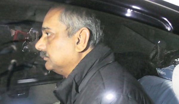 सीबीआई ने केजरीवाल के प्रधान सचिव को किया अरेस्ट सीबीआई ने केजरीवाल के प्रधान सचिव को किया अरेस्ट