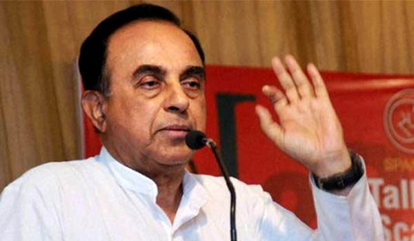 स्वामी ने अपनी ही सरकार पर साधा निशाना, जीडीपी आंकडों पर उठाए सवाल
