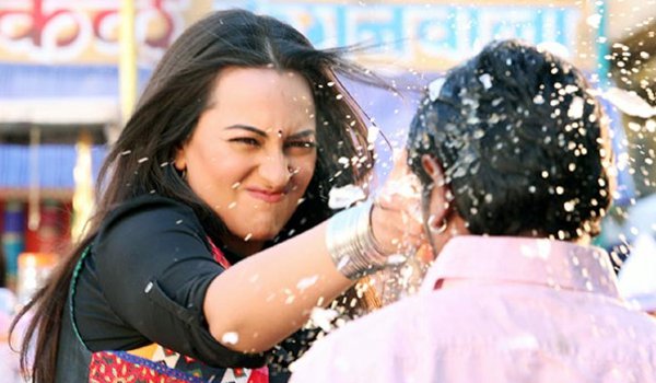 बॉलीवुड की ऐक्शन गर्ल हैं सोनाक्षी सिन्हा : मुरगादास बॉलीवुड की ऐक्शन गर्ल हैं सोनाक्षी सिन्हा : मुरगादास