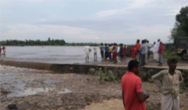 pali : three youth drown with bike at Jawai river, one died