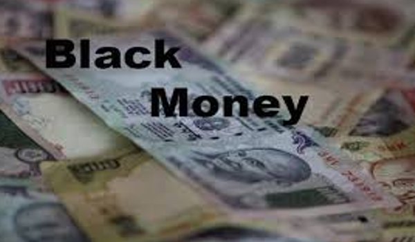 स्विस बैंकों में भारतीयों का काला धन घटा, अब 8392 करोड़ रुपए ही बचे