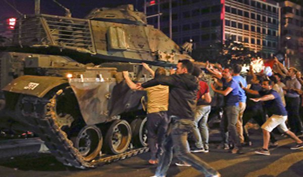 तख्ता-पलट : तुर्की जनता की बहादुरी