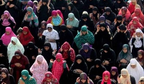 लखनऊ : 5,000 मुस्लिम महिलाओं ने अदा की ईद की नमाज