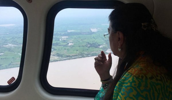 मुख्यमंत्री वसुंधरा राजे ने किया बाढ़ प्रभावित क्षेत्रों का हवाई सर्वेंक्षण