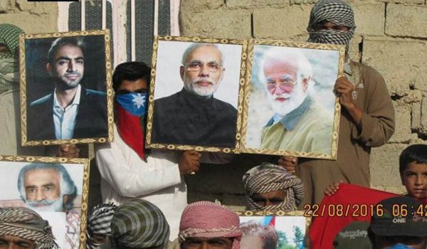 बलूचिस्तान में पीएम मोदी की तस्वीर के साथ पाक के खिलाफ प्रदर्शन बलूचिस्तान में पीएम मोदी की तस्वीर के साथ पाक के खिलाफ प्रदर्शन