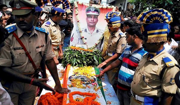 martyred CRPF commandant pramod kumar 