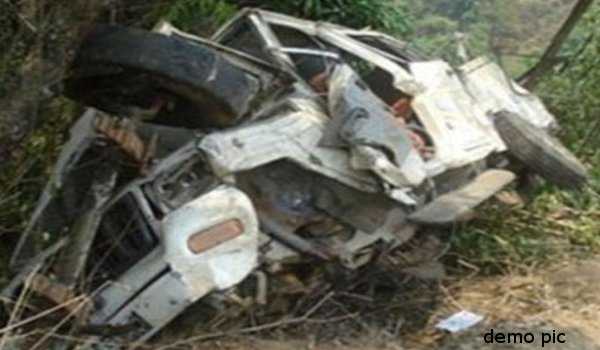 हिमाचल : सडक़ दुर्घटना में पांच की मौत, दो घायल