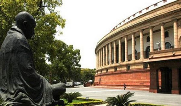 लोकसभा में 15 और राज्यसभा में 14 विधेयक हुए पारित लोकसभा में 15 और राज्यसभा में 14 विधेयक हुए पारित