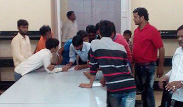 followers of congress leader writing letter for his deputation on post of district president