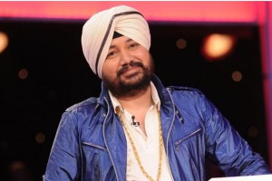 dangal the voice for the title track will Daler Mehndi