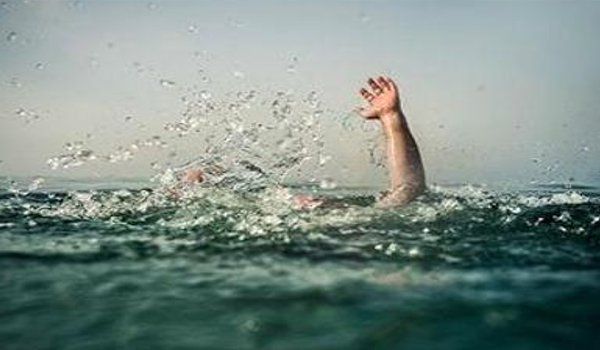 नाशिक व वर्धा में गणपति विसर्जन के दौरान 5 लोग डूबे नाशिक व वर्धा में गणपति विसर्जन के दौरान 5 लोग डूबे