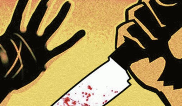 रेप का विरोध करने पर पीड़ित छात्रा को मारा चाकू, थाने से भगाया रेप का विरोध करने पर पीड़ित छात्रा को मारा चाकू, थाने से भगाया