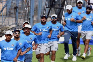 2nd test match at kolakata India won the toss decided to bat