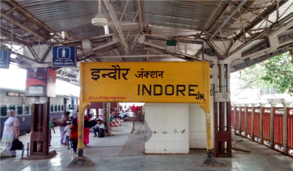मुंबई-इंदौर के बीच विशेष ट्रेन, बुकिंग 22 से शुरू