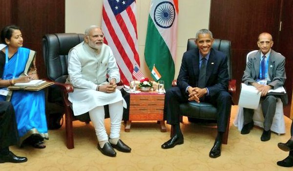 अमरीकी राष्ट्रपति बराक ओबामा से मिले प्रधानमंत्री नरेन्द्र मोदी