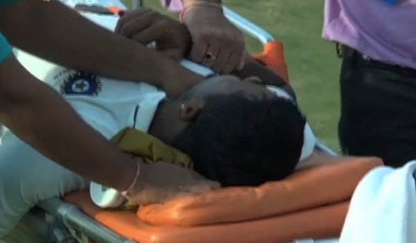 क्षेत्ररक्षण के दौरान प्रज्ञान ओझा चोटिल, अस्पताल में भर्ती क्षेत्ररक्षण के दौरान प्रज्ञान ओझा चोटिल, अस्पताल में भर्ती